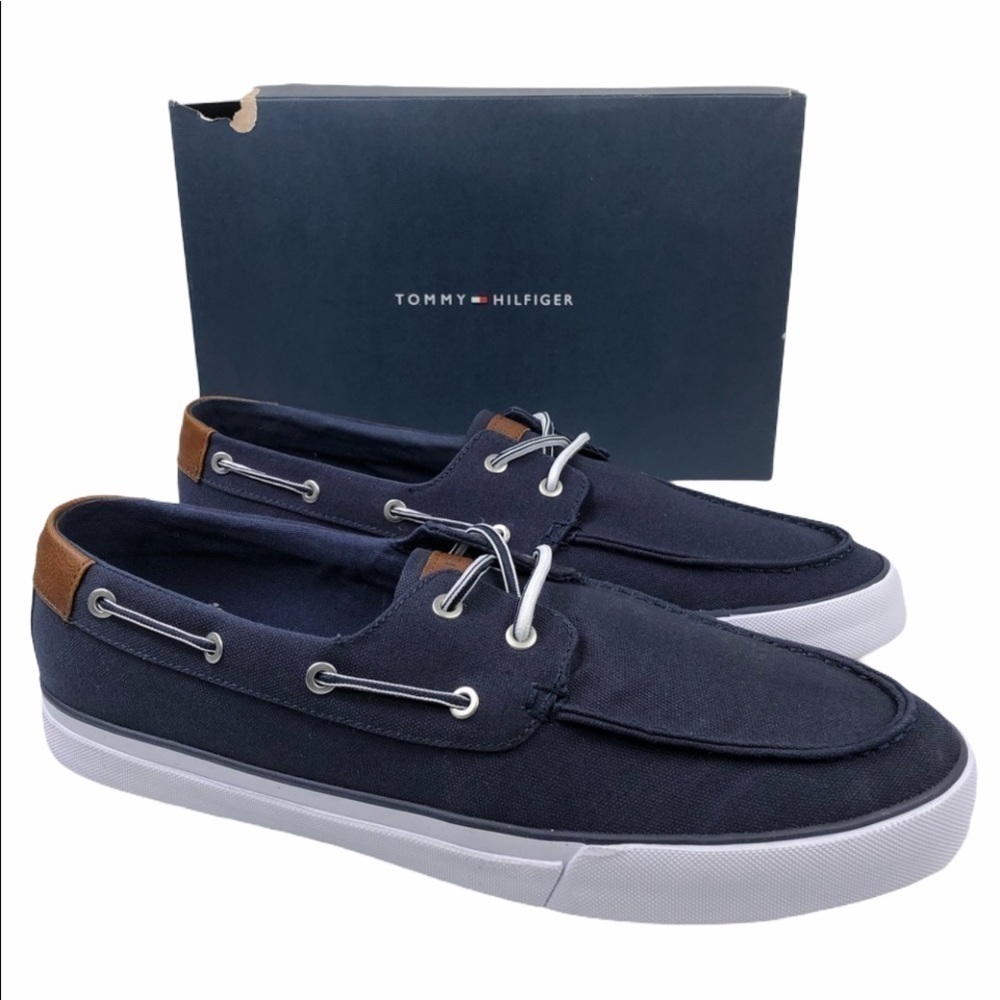 TOMMY Hilfiger Petes Low Top Boat Shoes